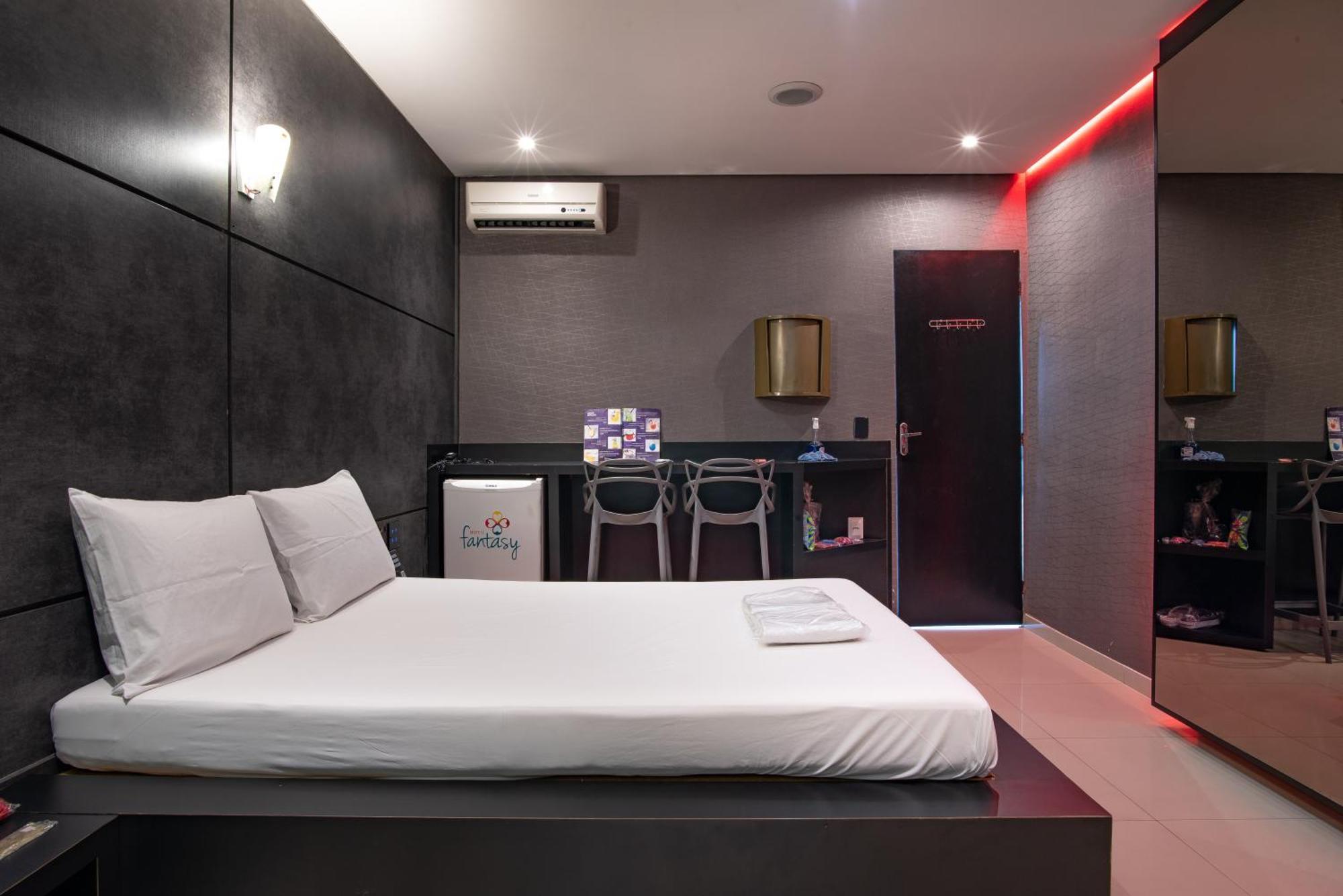 Motel Fantasy 3 (Adults Only) Белу-Оризонти Экстерьер фото