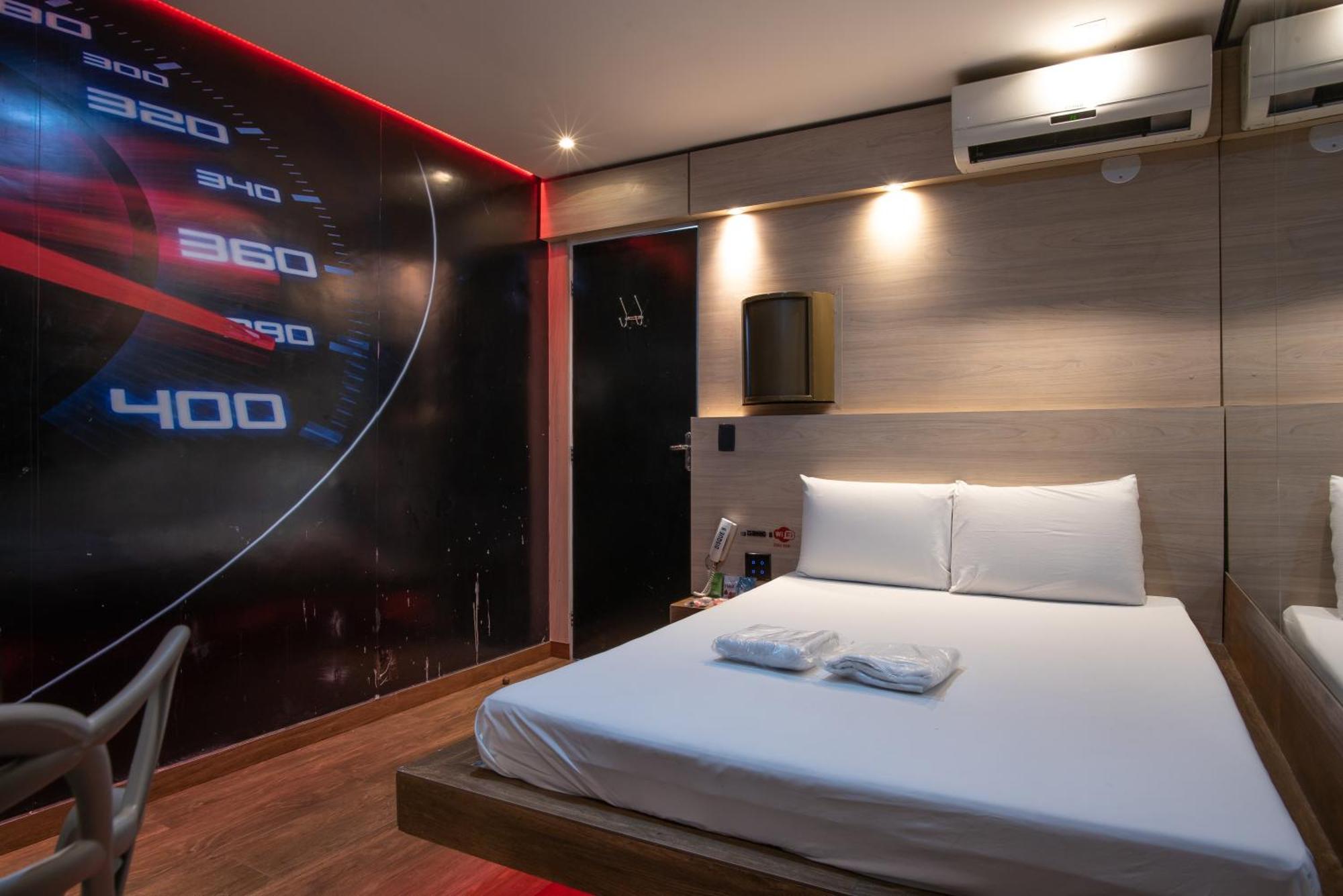 Motel Fantasy 3 (Adults Only) Белу-Оризонти Экстерьер фото